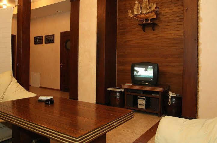 Columbus Hotel Οδησσός Εξωτερικό φωτογραφία