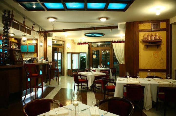 Columbus Hotel Οδησσός Εξωτερικό φωτογραφία