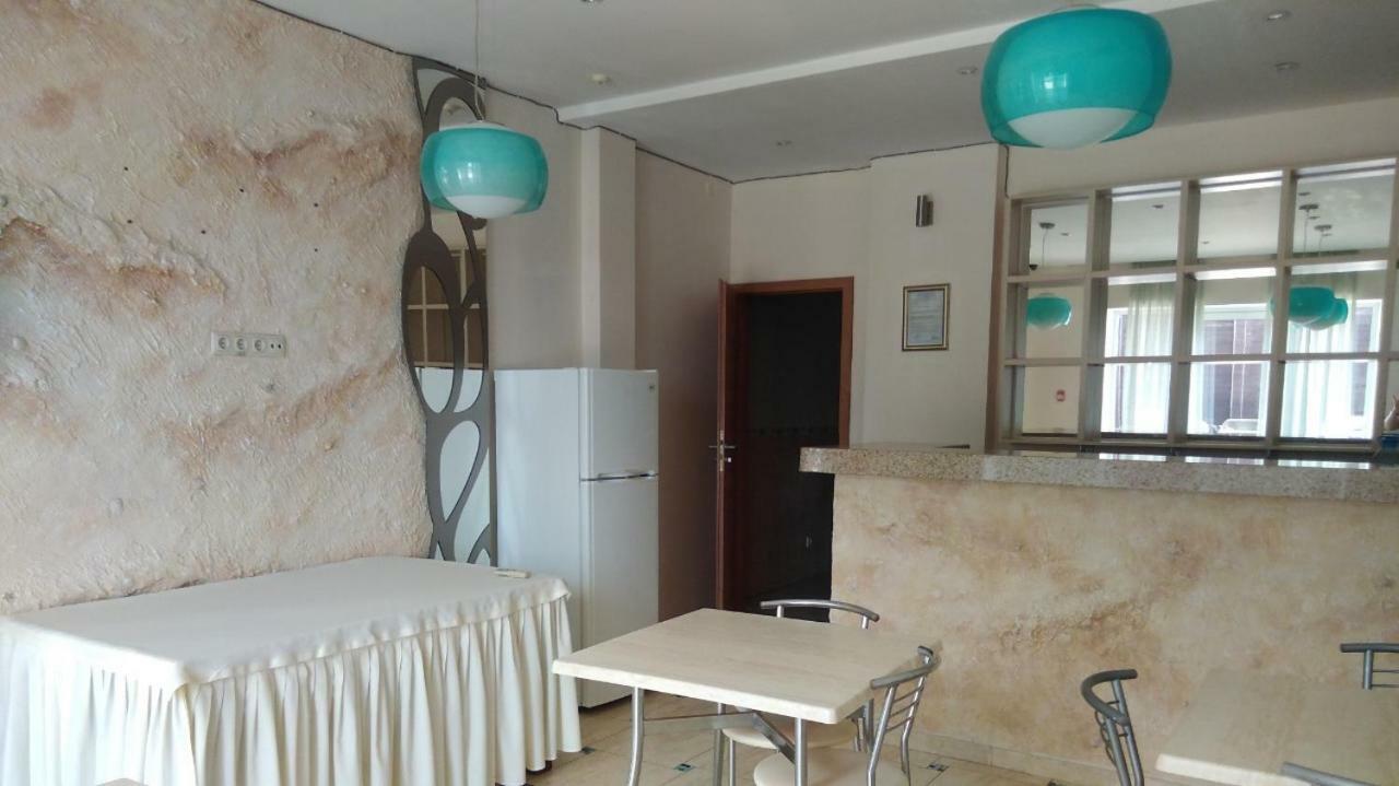 Columbus Hotel Οδησσός Εξωτερικό φωτογραφία